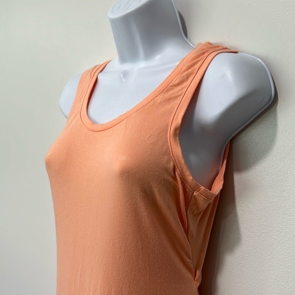 Fabletics open back tank - Picture 3 of 4